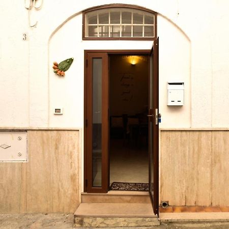 Da Pasqualina By Typney Apartment Ostuni Bagian luar foto