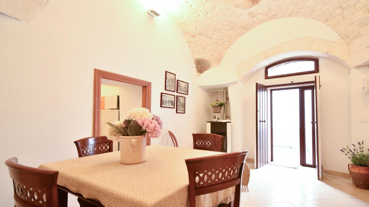 Da Pasqualina By Typney Apartment Ostuni Bagian luar foto